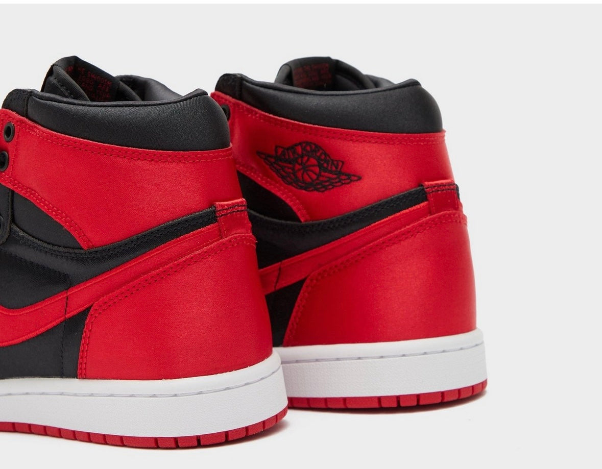 Jordan Air 1 Retro High OG Satin