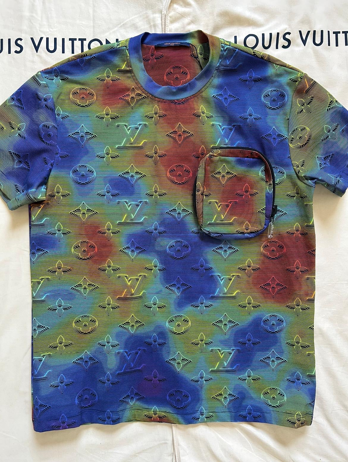 Louis Vuitton Men’s 2054 heat map pack away T-Shirt