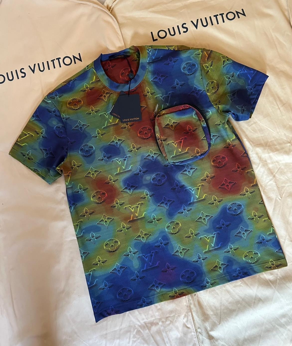 Louis Vuitton Men’s 2054 heat map pack away T-Shirt