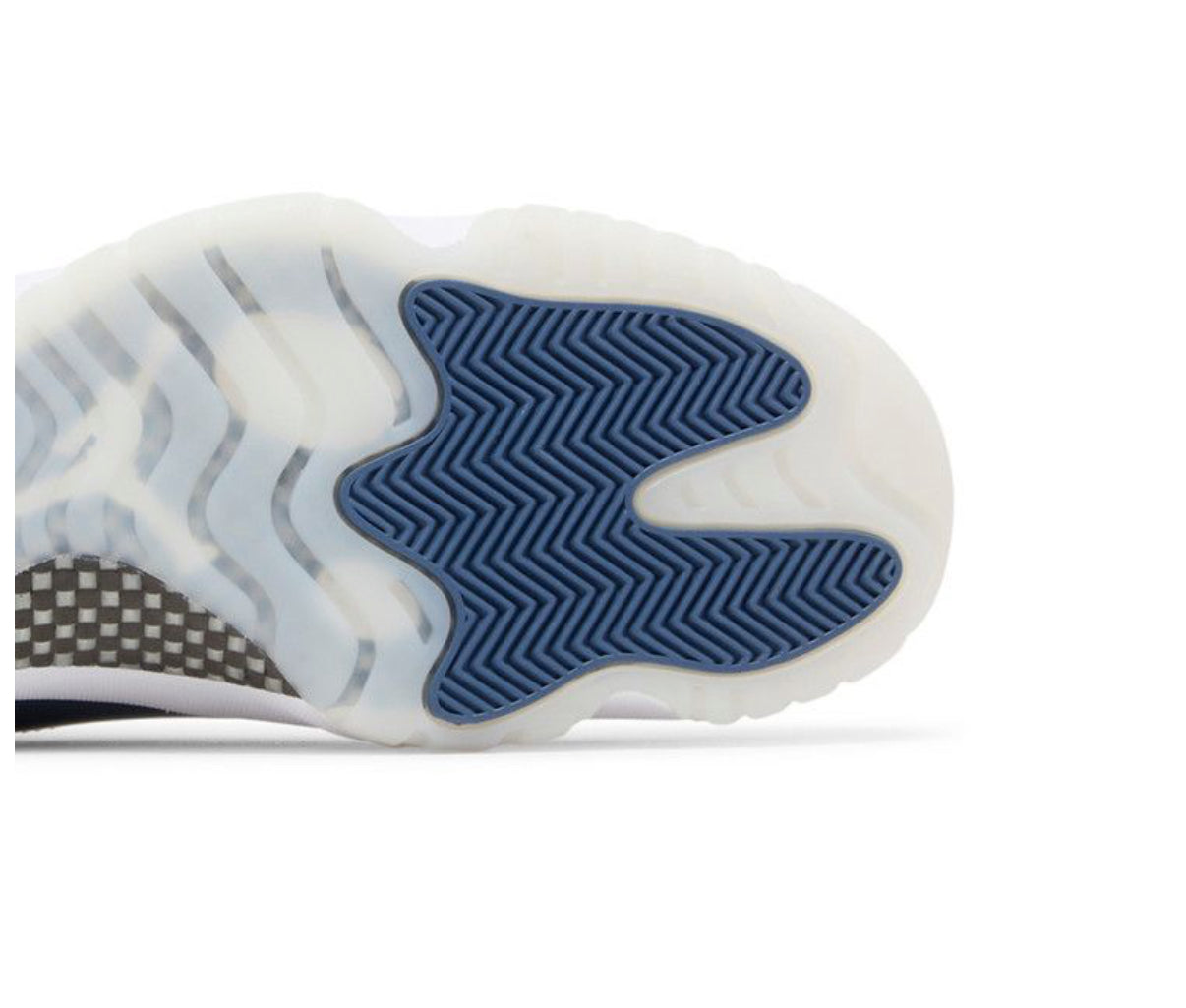 JORDAN 11 LOW DIFFUSED BLUE