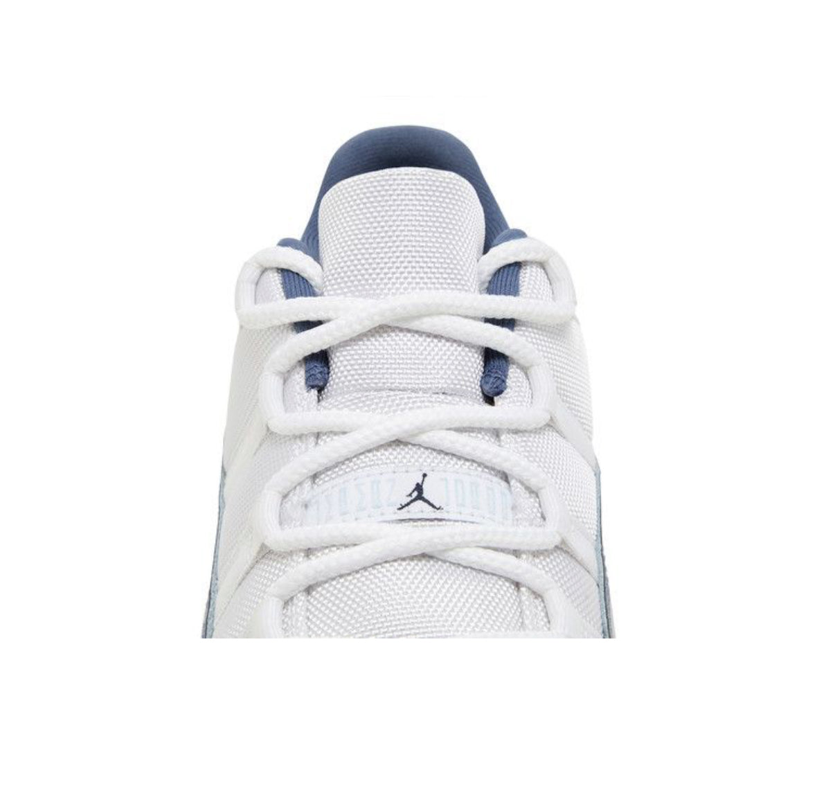 JORDAN 11 LOW DIFFUSED BLUE
