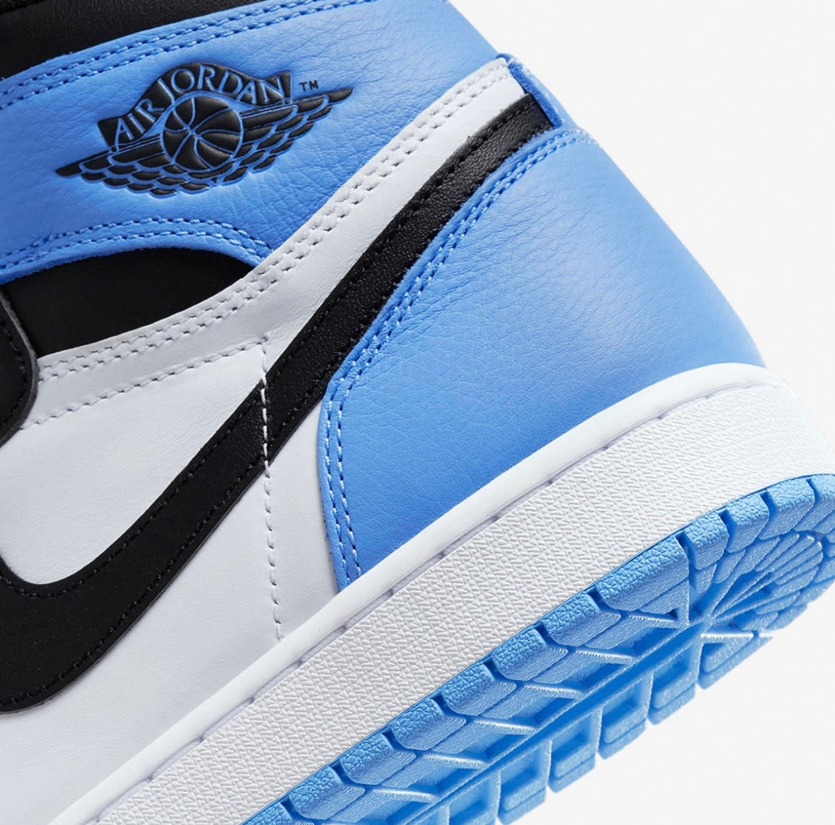 JORDAN 1 RETRO HIGH OG 'University Blue'
