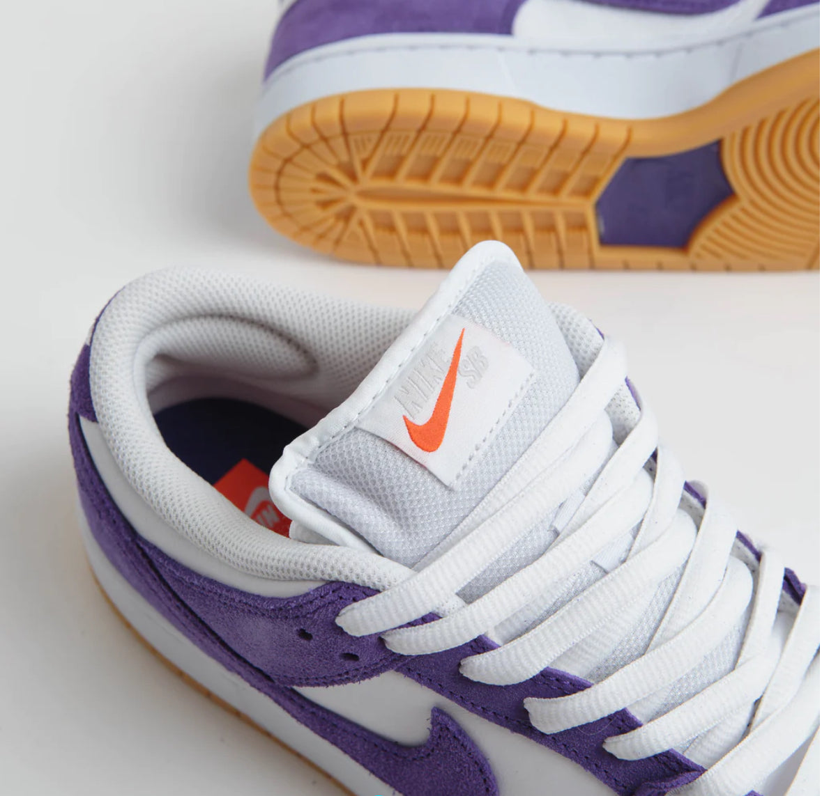 Nike sb dunk low court purple