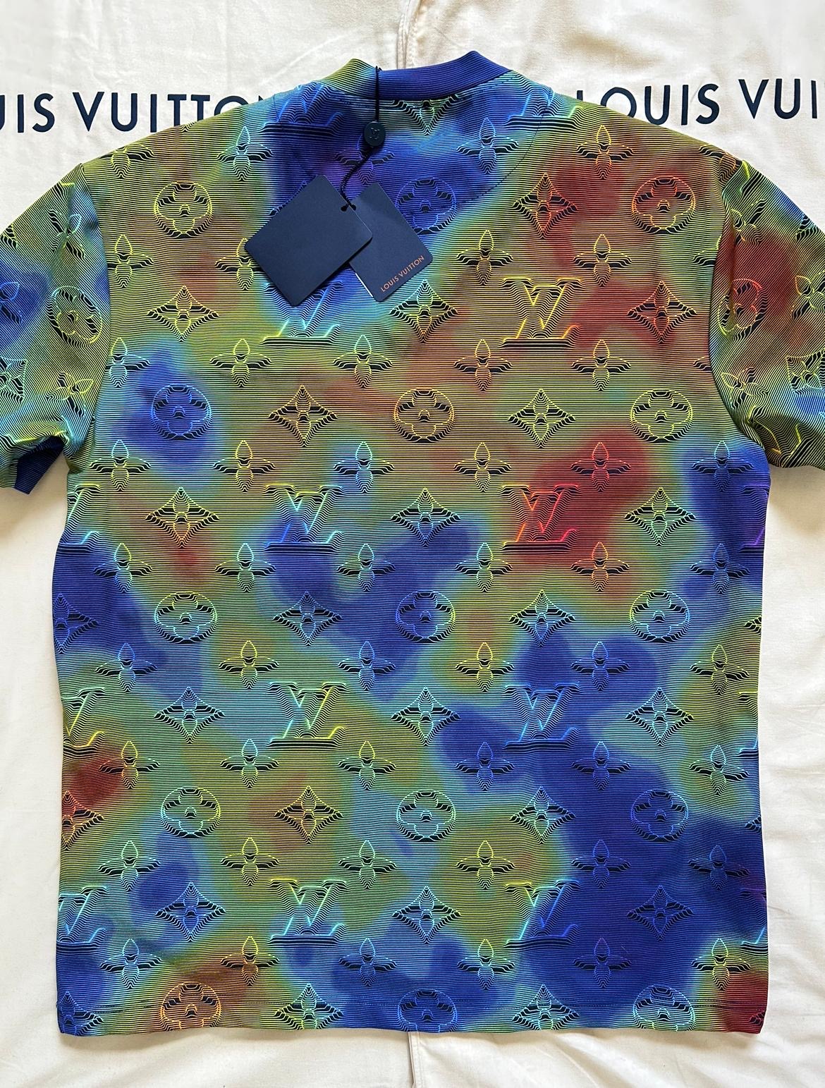 Louis Vuitton Men’s 2054 heat map pack away T-Shirt