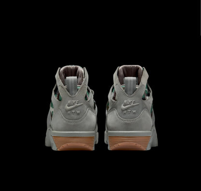 CRTZ X NIKE AIR HUARACHE