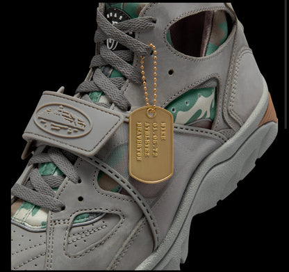 CRTZ X NIKE AIR HUARACHE