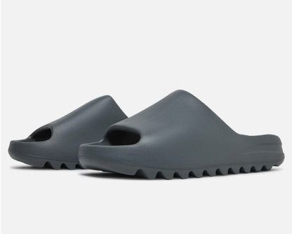 YEEZY SLIDE SLATE GREY