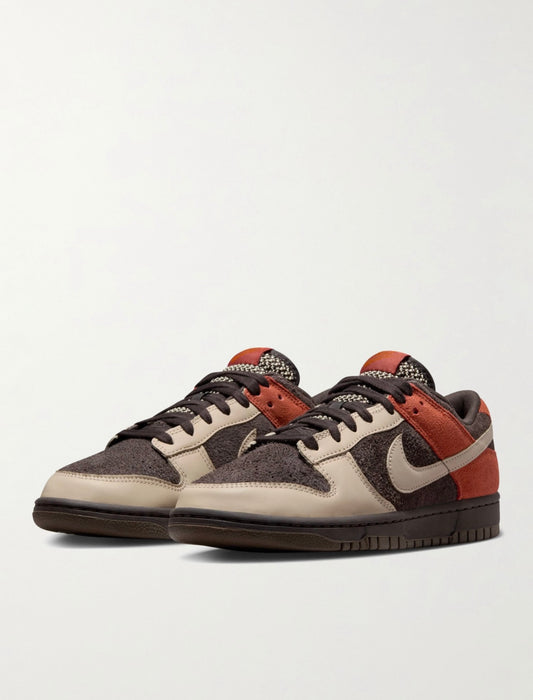 Nike dunk low red panda