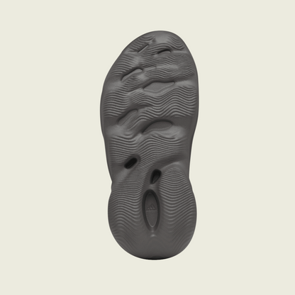 YEEZY FOAM RUNNER CARBON