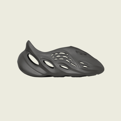 YEEZY FOAM RUNNER CARBON
