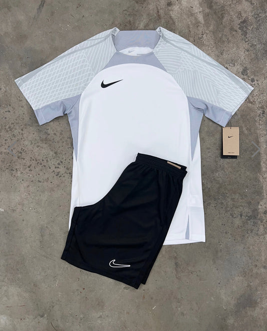 NIKE STRIKE WOLF SET