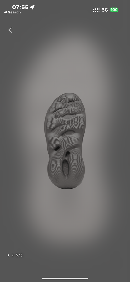 YEEZY FOAM RUNNER CARBON