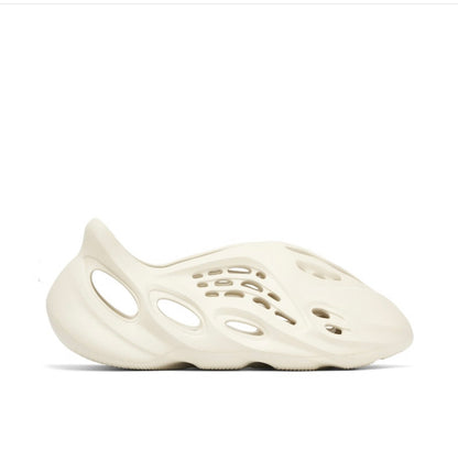 YEEZY FOAM RUNNER SAND