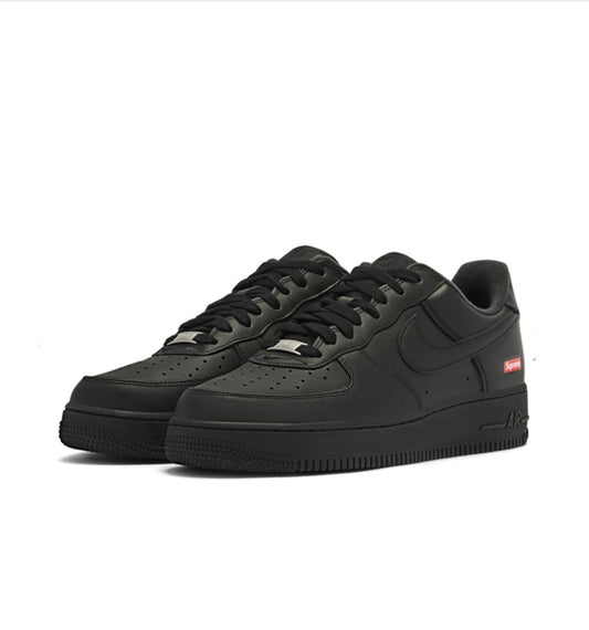 NIKE AIR FORCE 1 LOW SUPREME BLACK