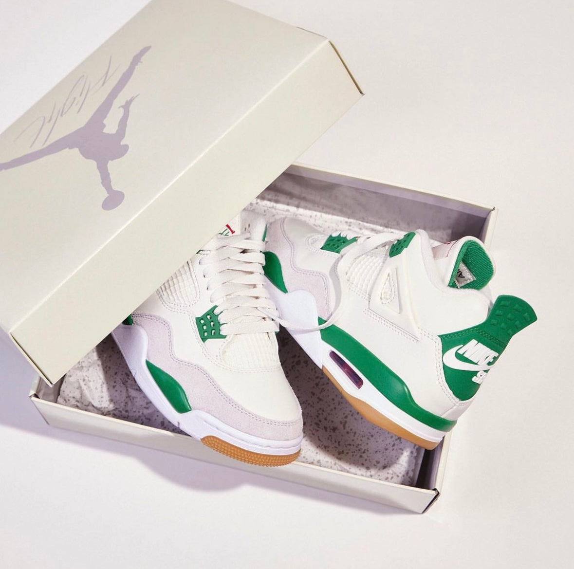 Jordan 4 Sb Pine Green